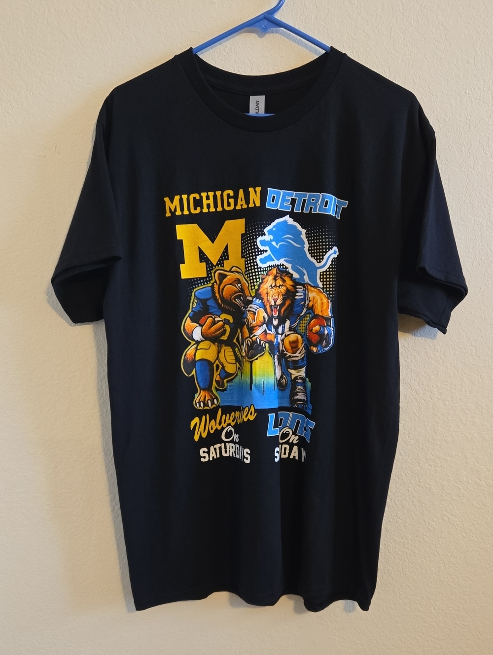 Michigan Wolverines & Detroit Lions Black  Graphic Tee - Large